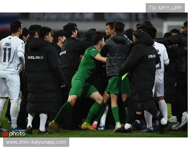 亚冠出现大规模冲突