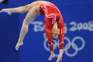 开云体育官方下载-中甲两队来年升超呼声高，德比氛围提前预热