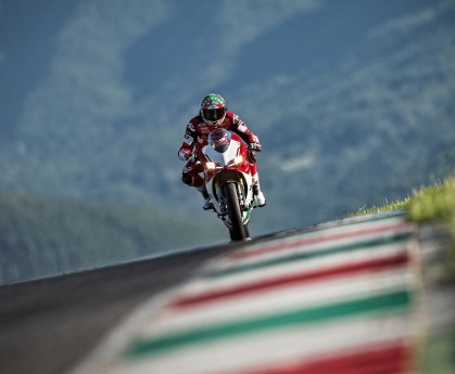 开云体育网页版-中田英寿：亚洲足球的先行者，留洋之路的挑战，中田英寿实况