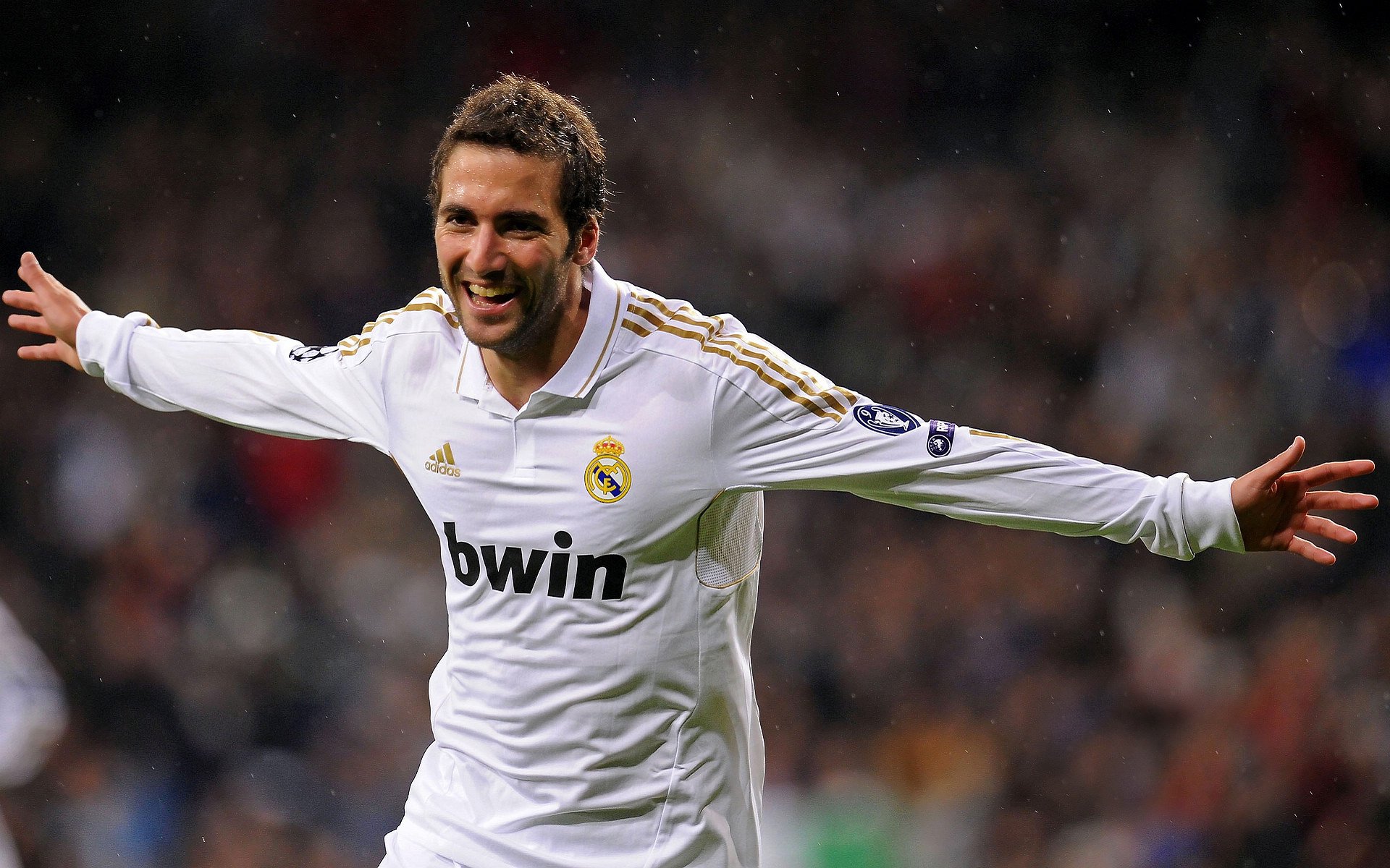 中国足球:预选赛连续获胜,冲击世界杯目标坚决!,中国足球队预选赛